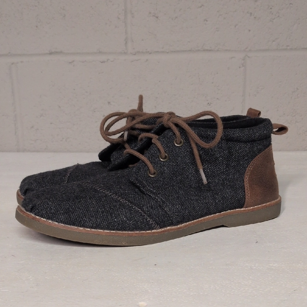 BOB'S Men's Casual Black and Brown Shoes Size 9